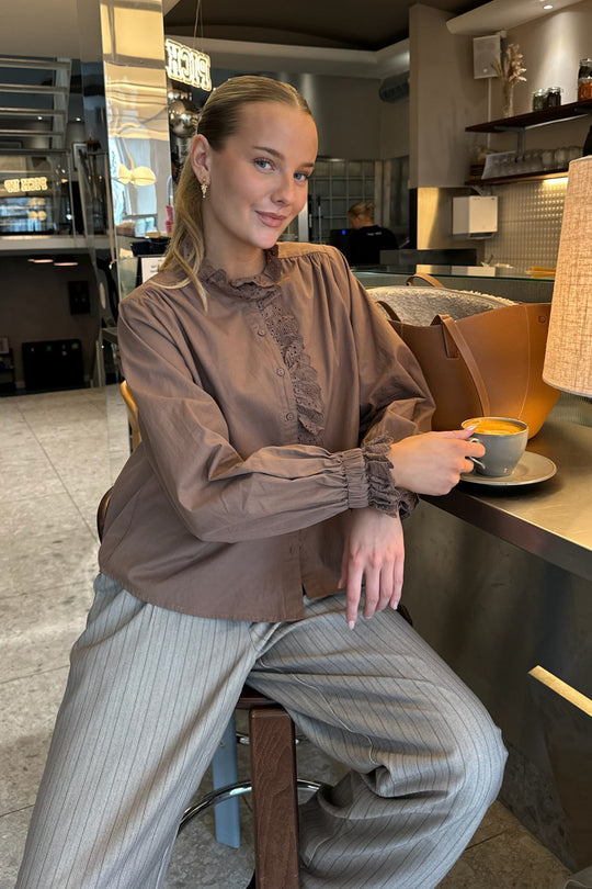 CarolineIC Skjorte - Brun