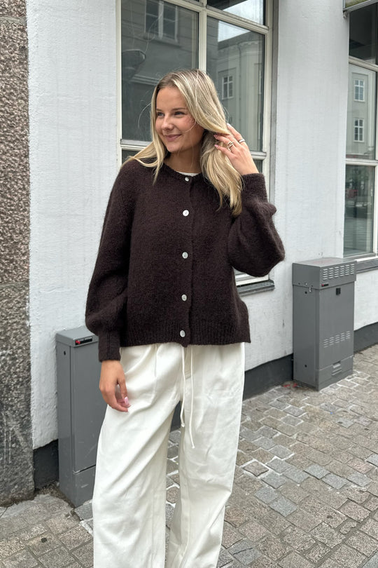 IdaIC Cardigan (Preorder del. week 40) - Mørkebrun