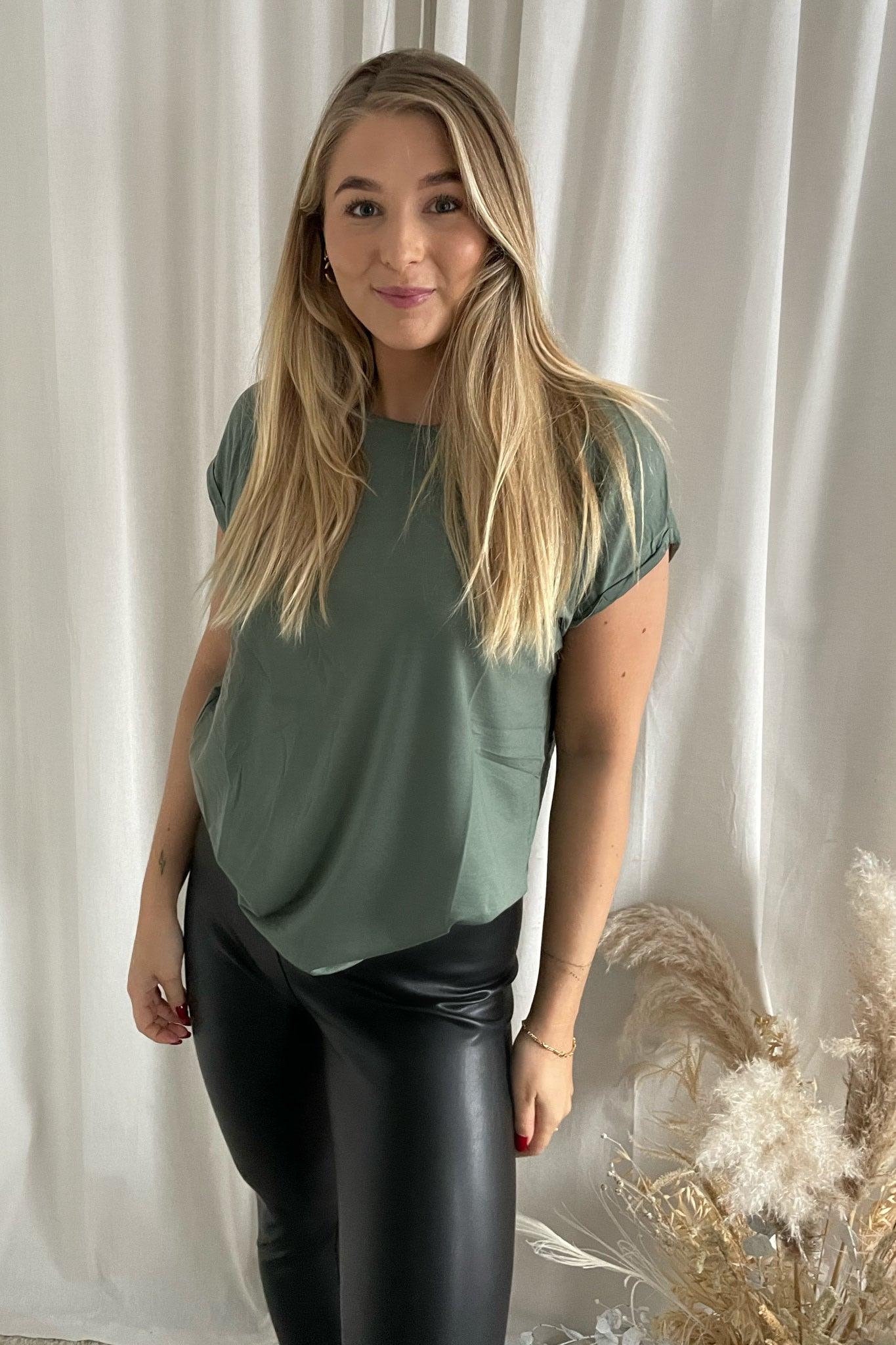 Ava Plain SS Top (PREORDER - week 46/47) - Green - BYIC