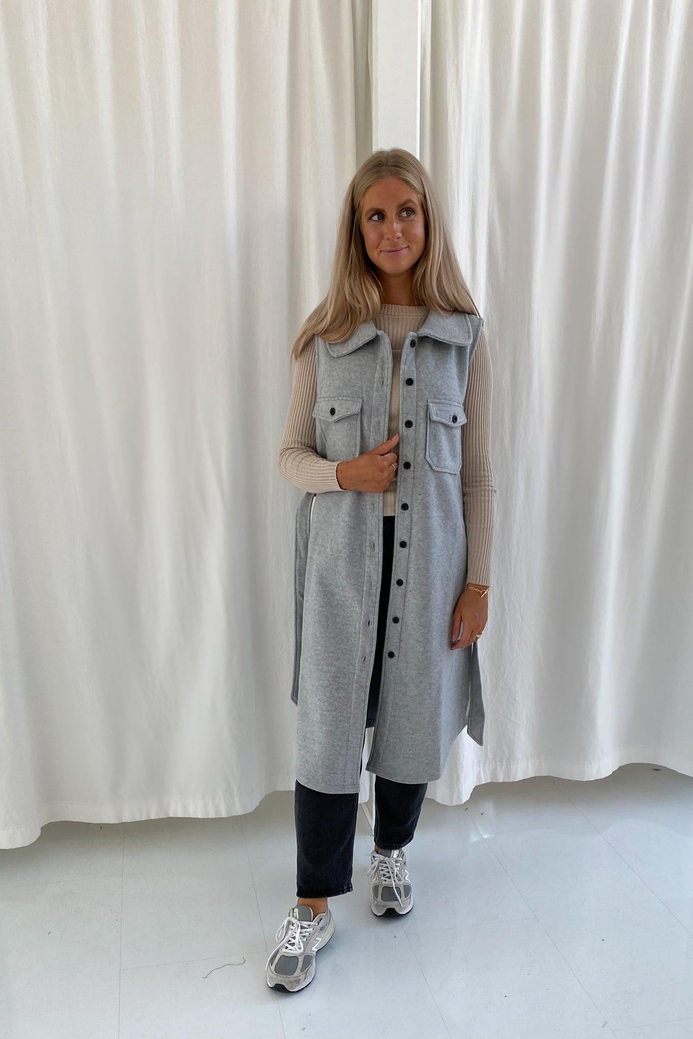 Emmy Vest - Lys Grå - BYIC