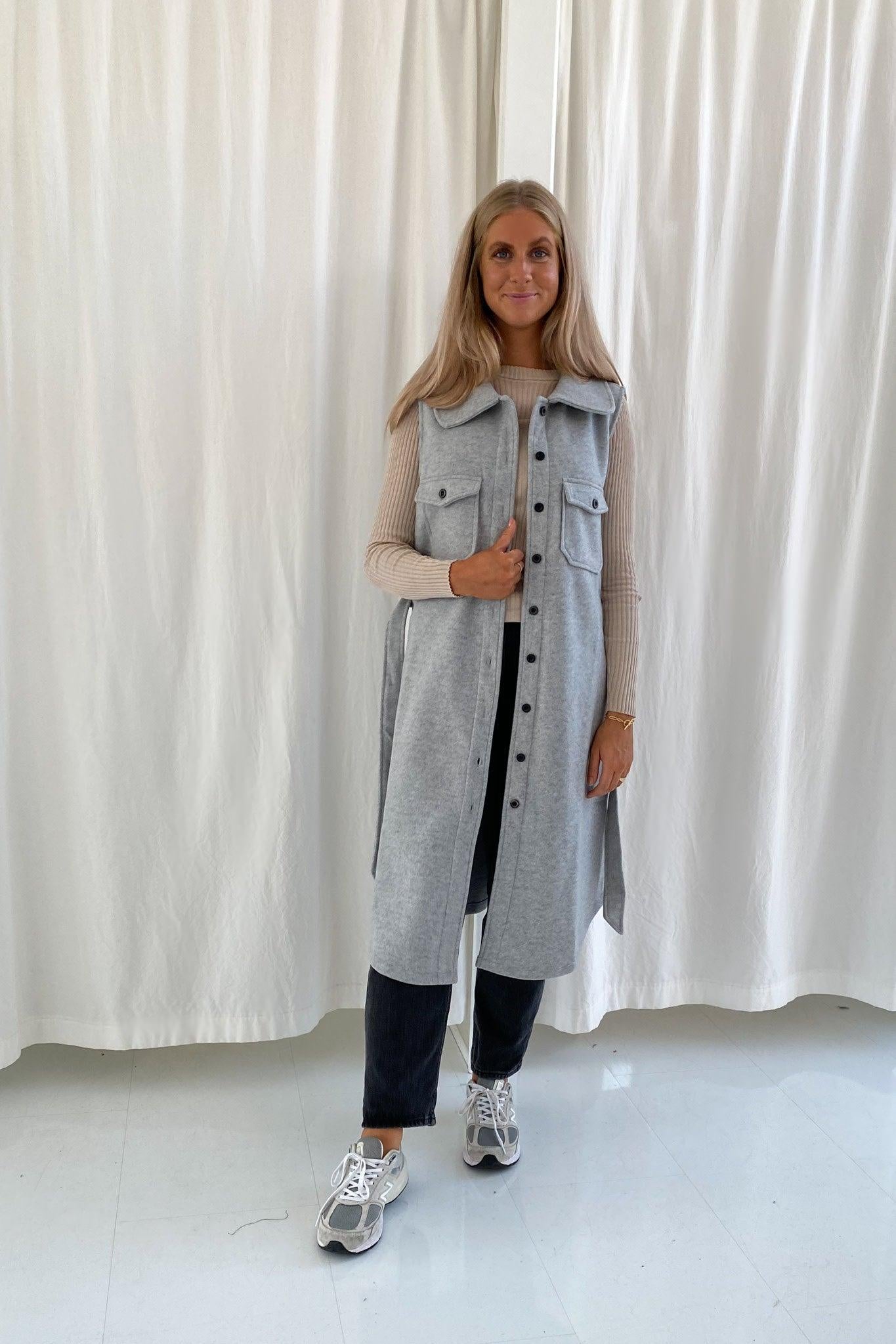Emmy Vest - Lys Grå - BYIC