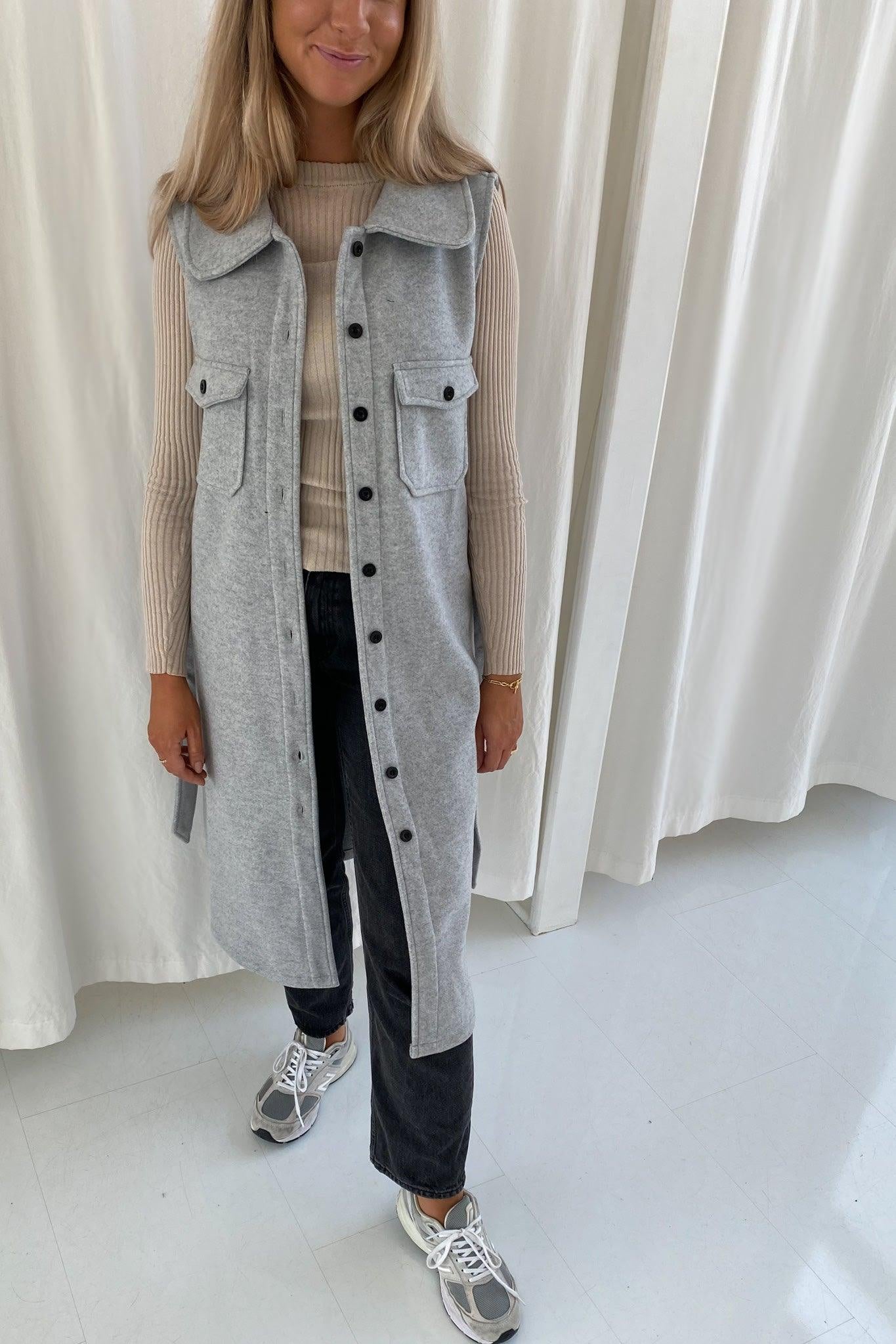 Emmy Vest - Lys Grå - BYIC