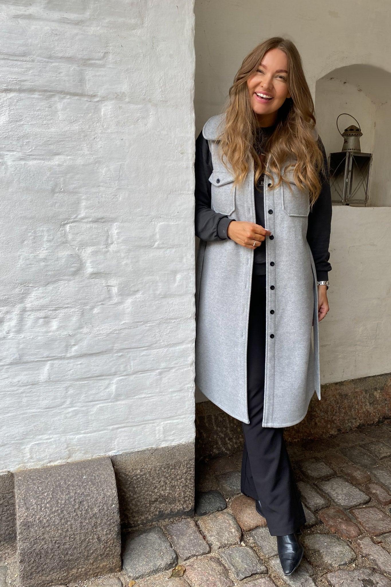 Emmy Vest - Lys Grå - BYIC