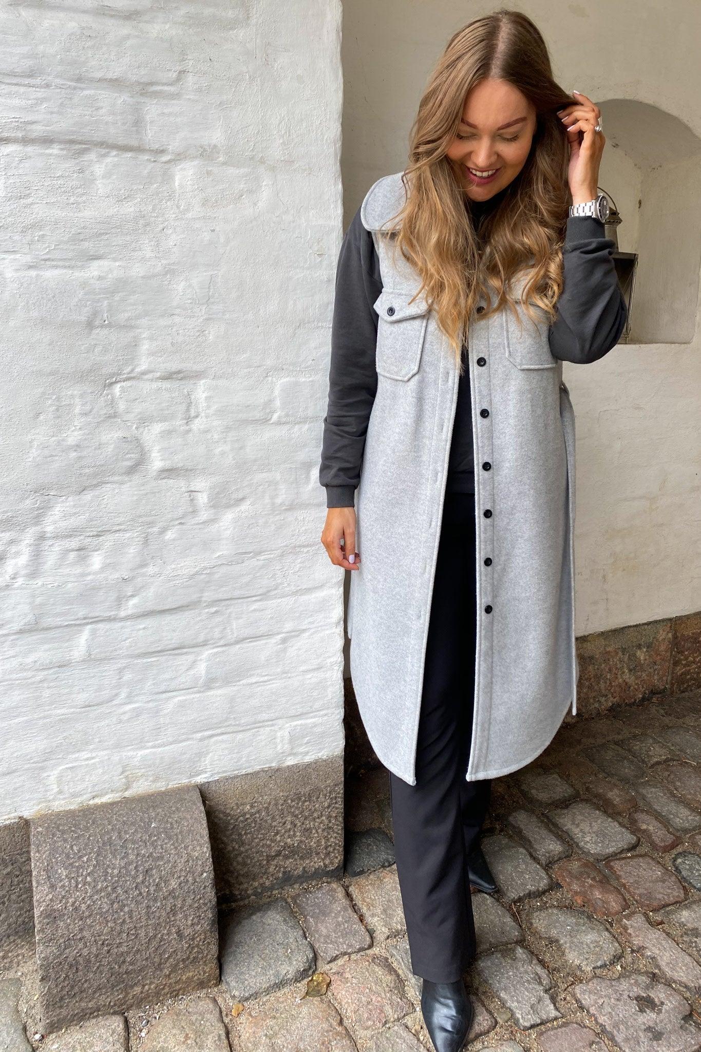 Emmy Vest - Lys Grå - BYIC